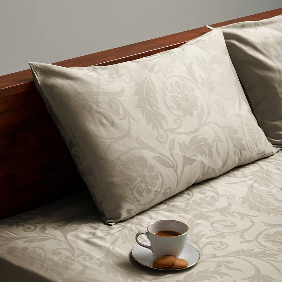 Duvet Cover - Bold Floral - Jacquard - Image 3